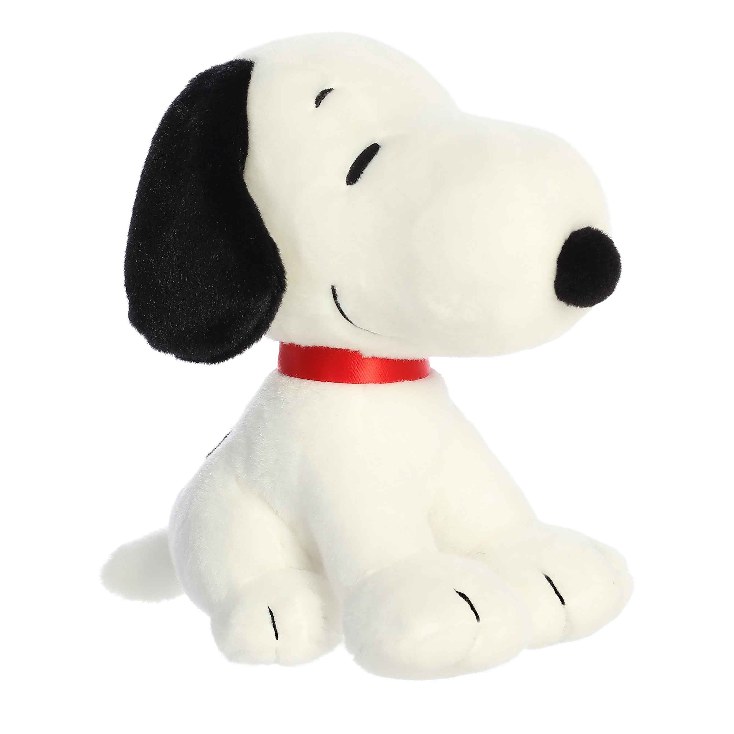 Peanuts Seated Snoopy 9