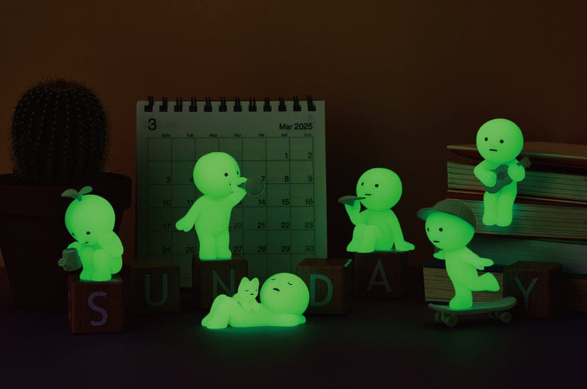 Dreams USA Smiski Sunday Series Glow in the Dark 3" Figure Surprise Box Kawaii Gifts 4542202664438