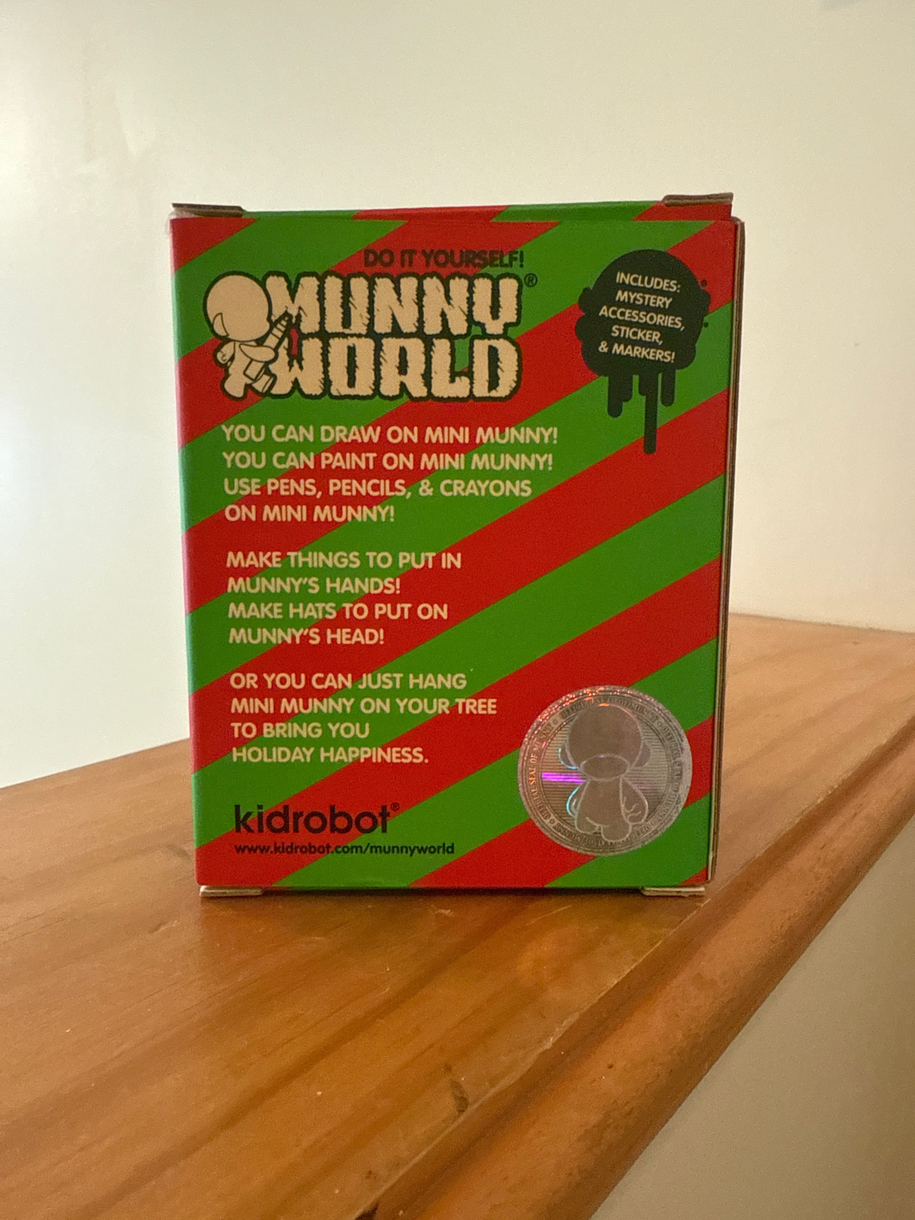 NECA Holiday Ornament Edition Mini Munny DIY 4" Vinyl with Mystery Accessory Kawaii Gifts 91537622