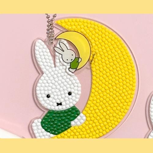 BeeCrazee Miffy Surprise DIY Diamond Painting Keychains Kawaii Gifts 8800251410427