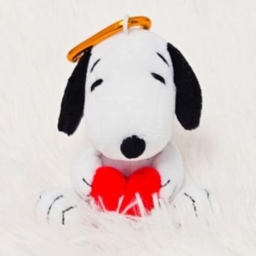 BeeCrazee Peanuts Snoopy 3.5" Plushy Mascot Keychains Heart Kawaii Gifts 8809922255701