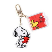 BeeCrazee Peanuts Snoopy Acrylic Keychains Reading Kawaii Gifts 8809544693783