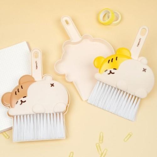 BeeCrazee Hamchi Hamster Mini Broom and Dustpan Set Kawaii Gifts