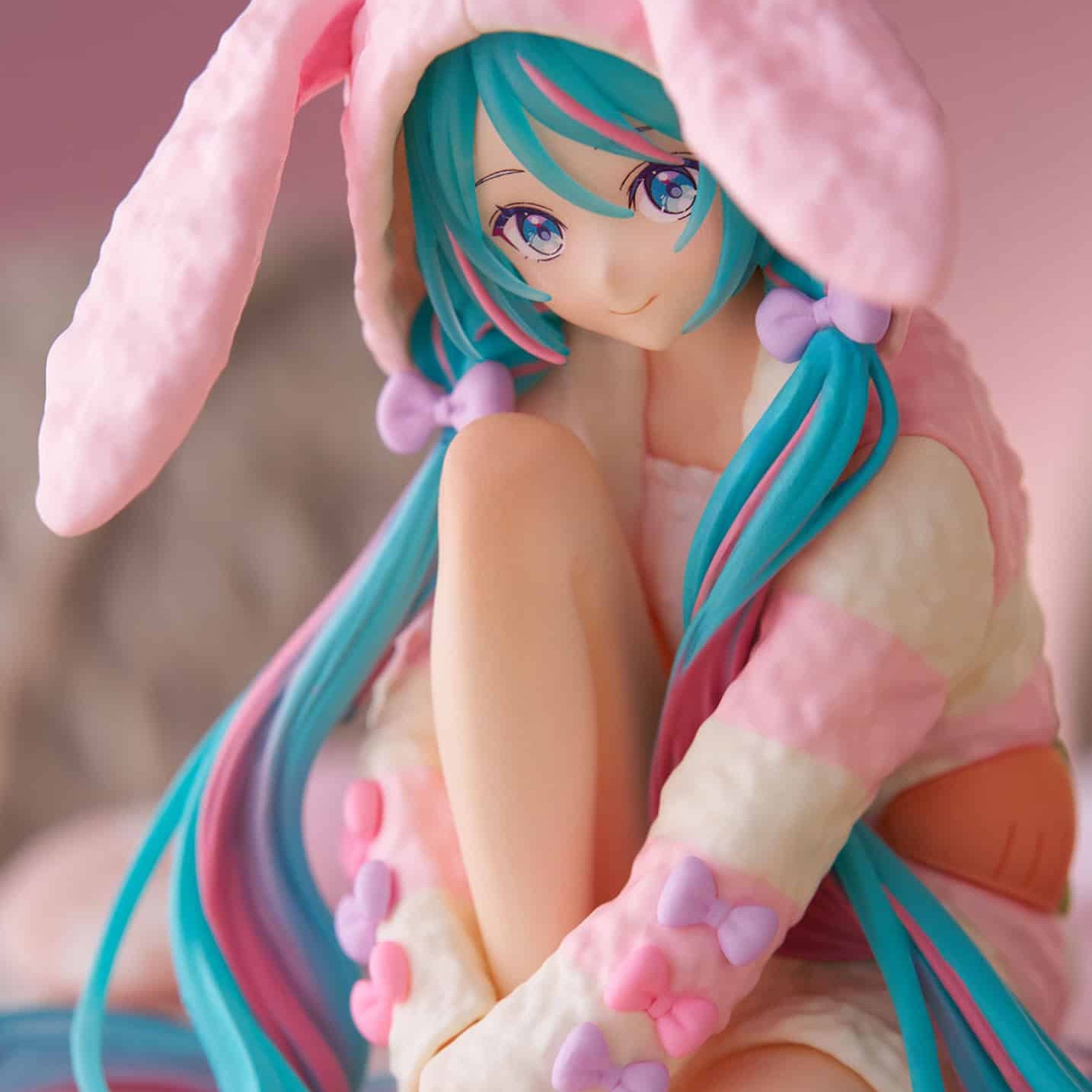 Clever Idiots Hatsune Miku Rabbit Ear Hooded Pajama Noodle Stopper Figure Kawaii Gifts 4582782364083