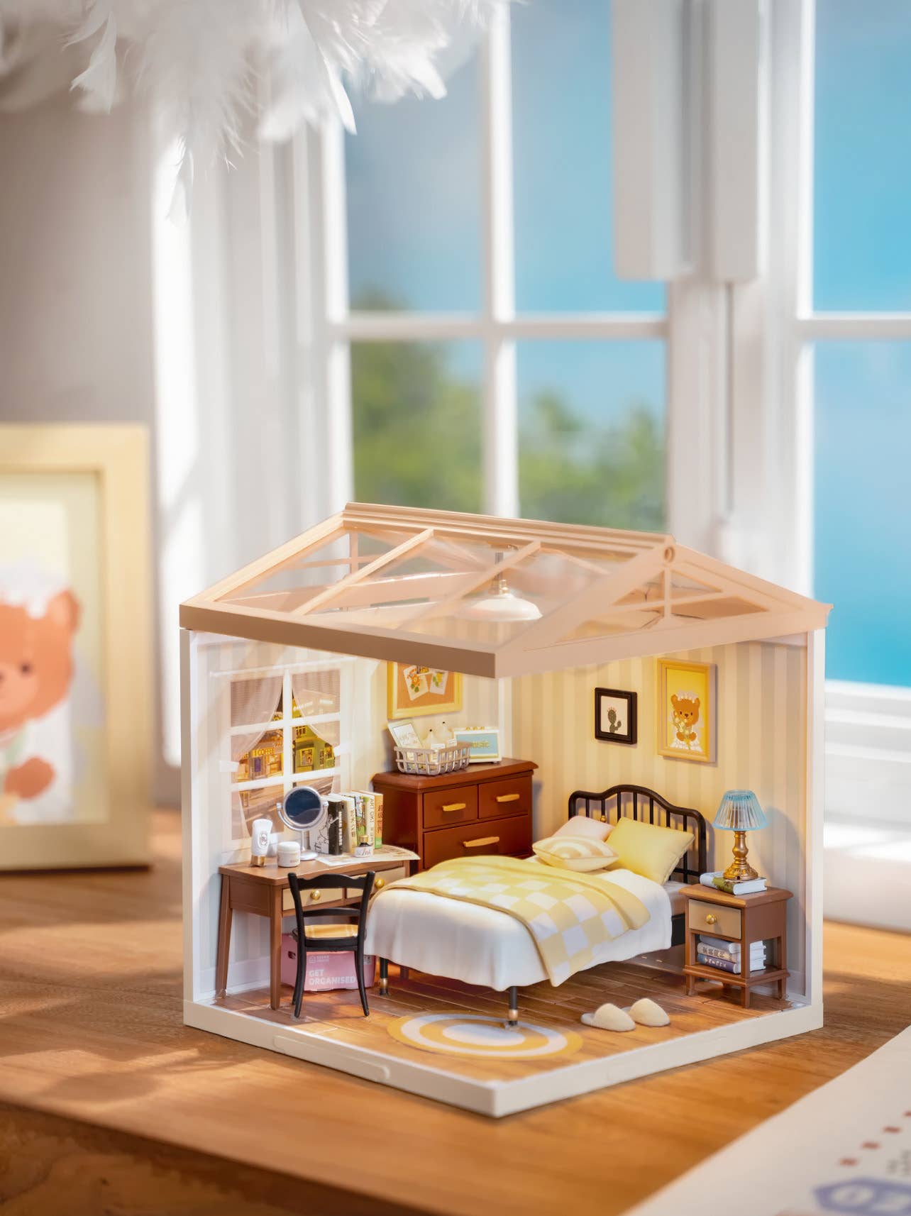 Hands Craft DIY Miniature House Kit: Sweet Dream Bedroom Kawaii Gifts 810101581137