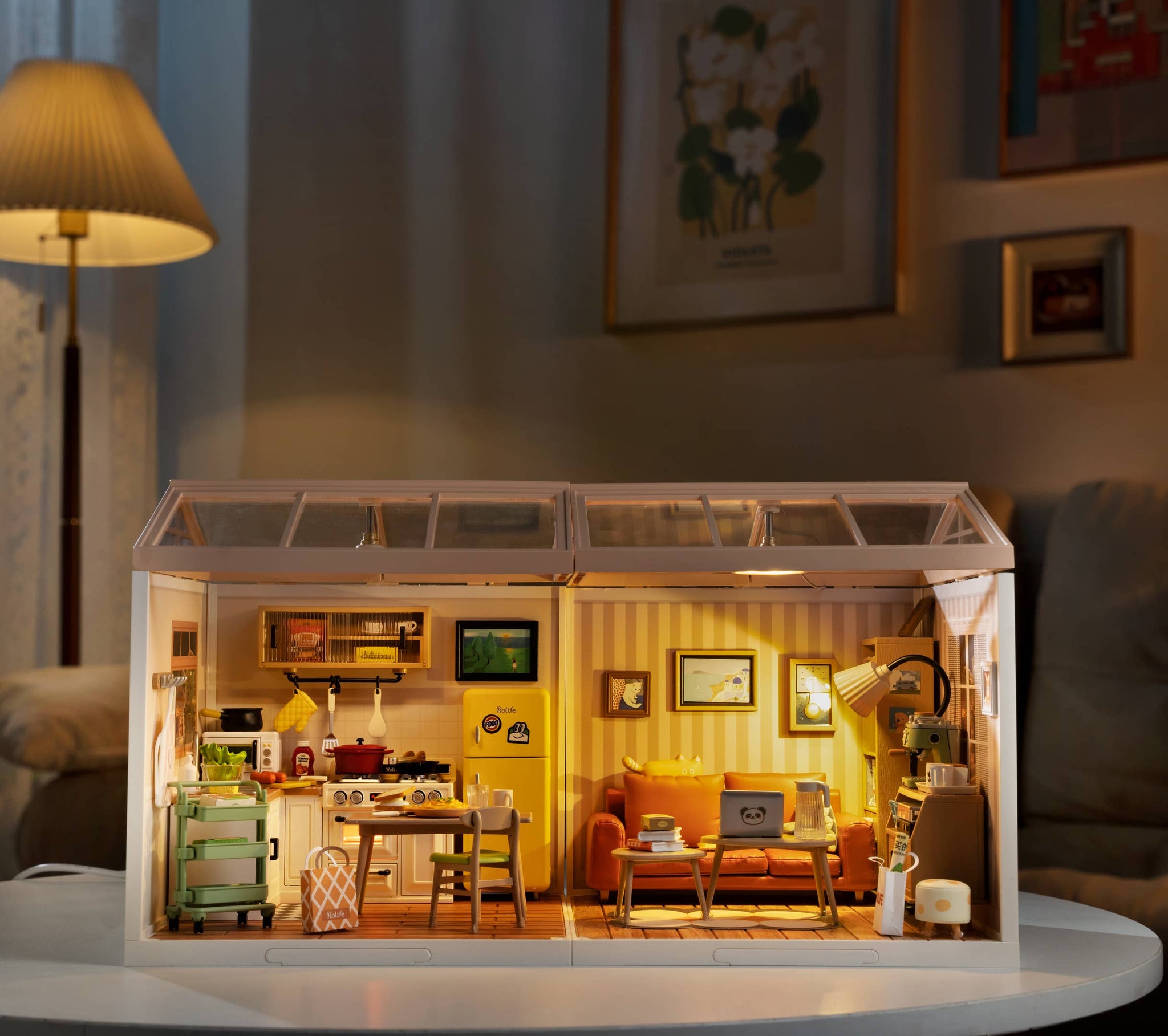 Kit de Bricolage Miniature pour Maison, Mini Maison en Bois avec Couvercle Anti-poussière, Cadeaux pour Enfants, Jouet de Décoration pour la Maison Kit de Bricolage Miniature pour Maison, Mini Maison en Bois avec Couvercle Anti-poussière, Cadeaux pour Enfants, Jouet de Décoration pour la Maison
