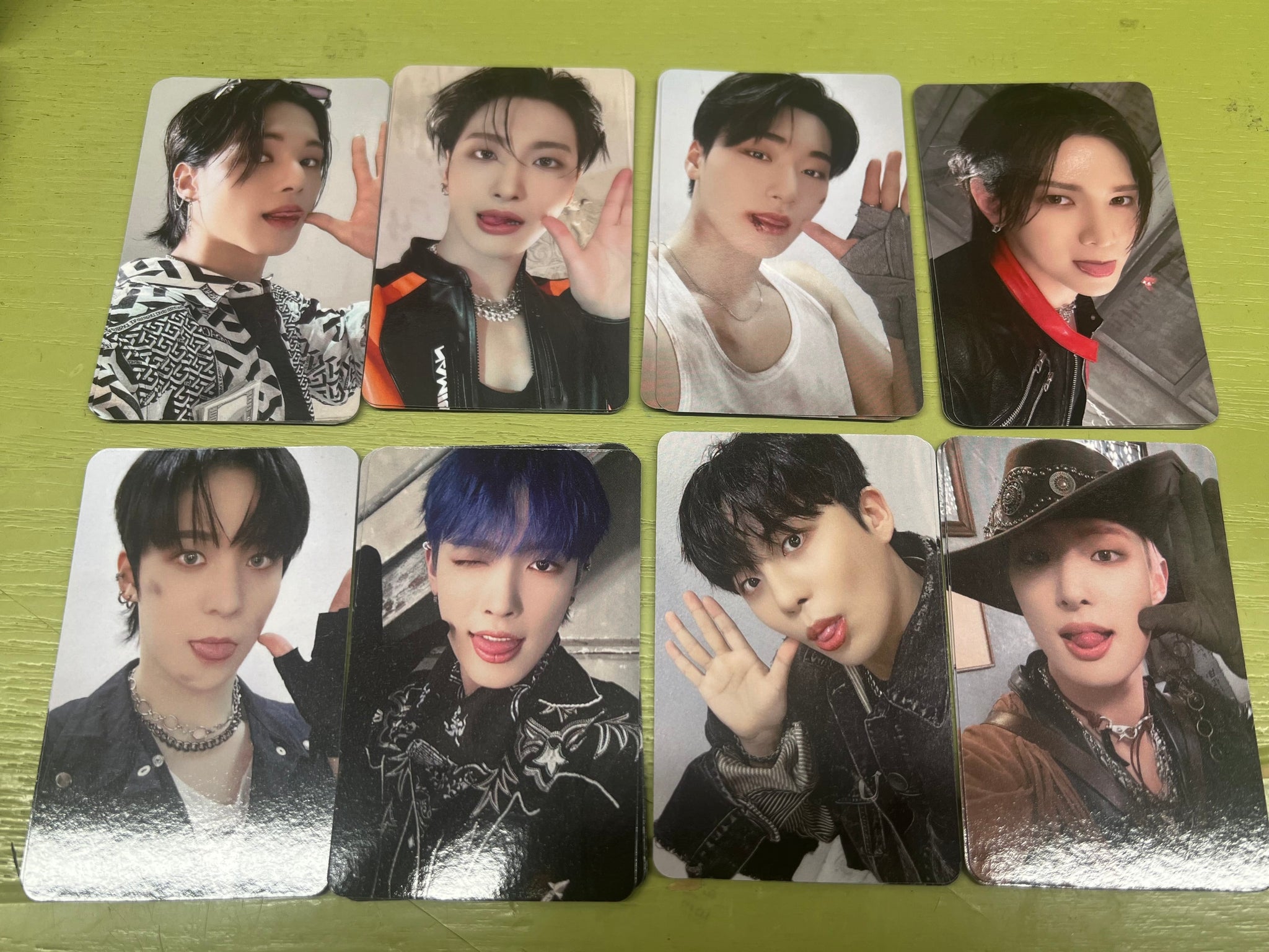 ATEEZ] - The World EP.2 : Outlaw Pre-Order Benefit Photocard