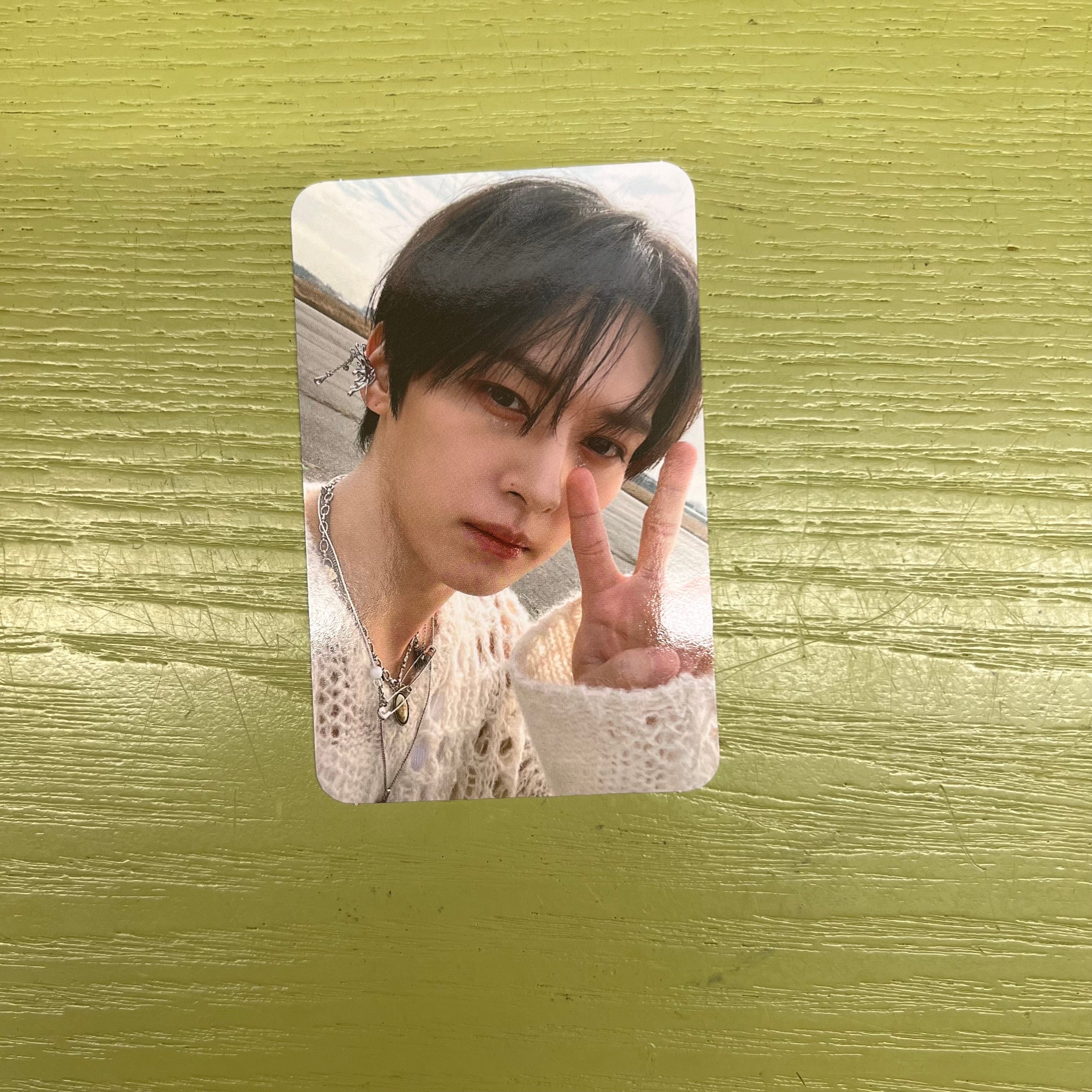 Korea Pop Store [STRAY KIDS - Ate] [Yes24] Pre-Order Benefit Photocard Lee Know Kawaii Gifts 02051542