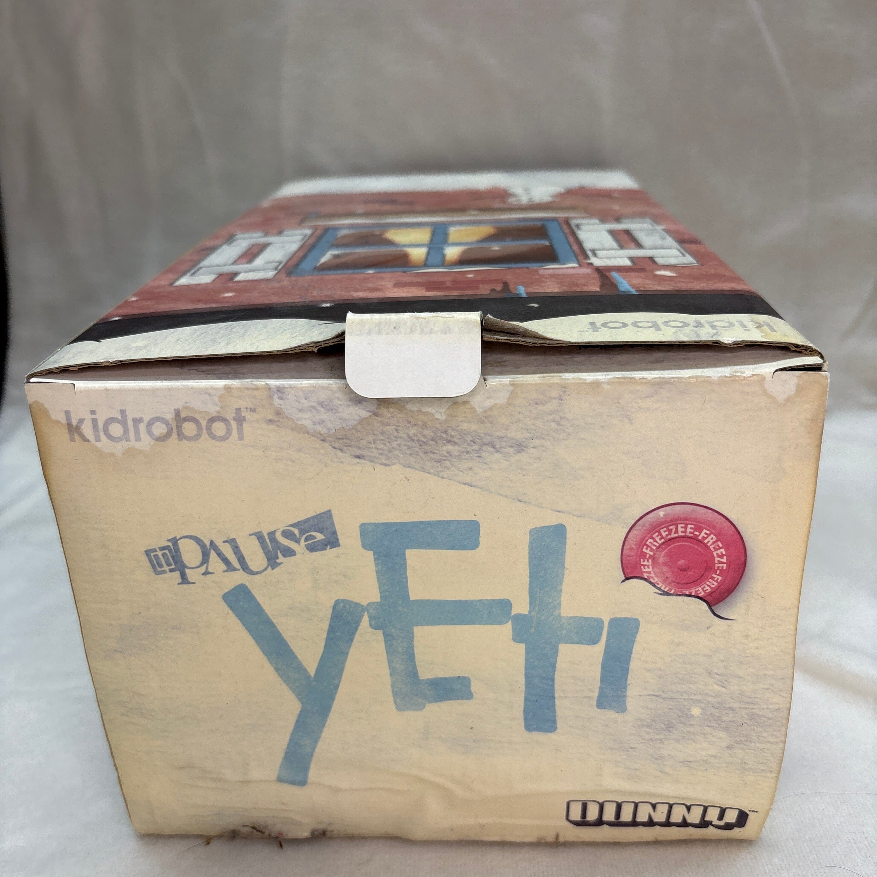 NECA DAMAGED BOX Yeti Dunny 8" Blue Version by Pause & Kidrobot Kawaii Gifts 883975129651