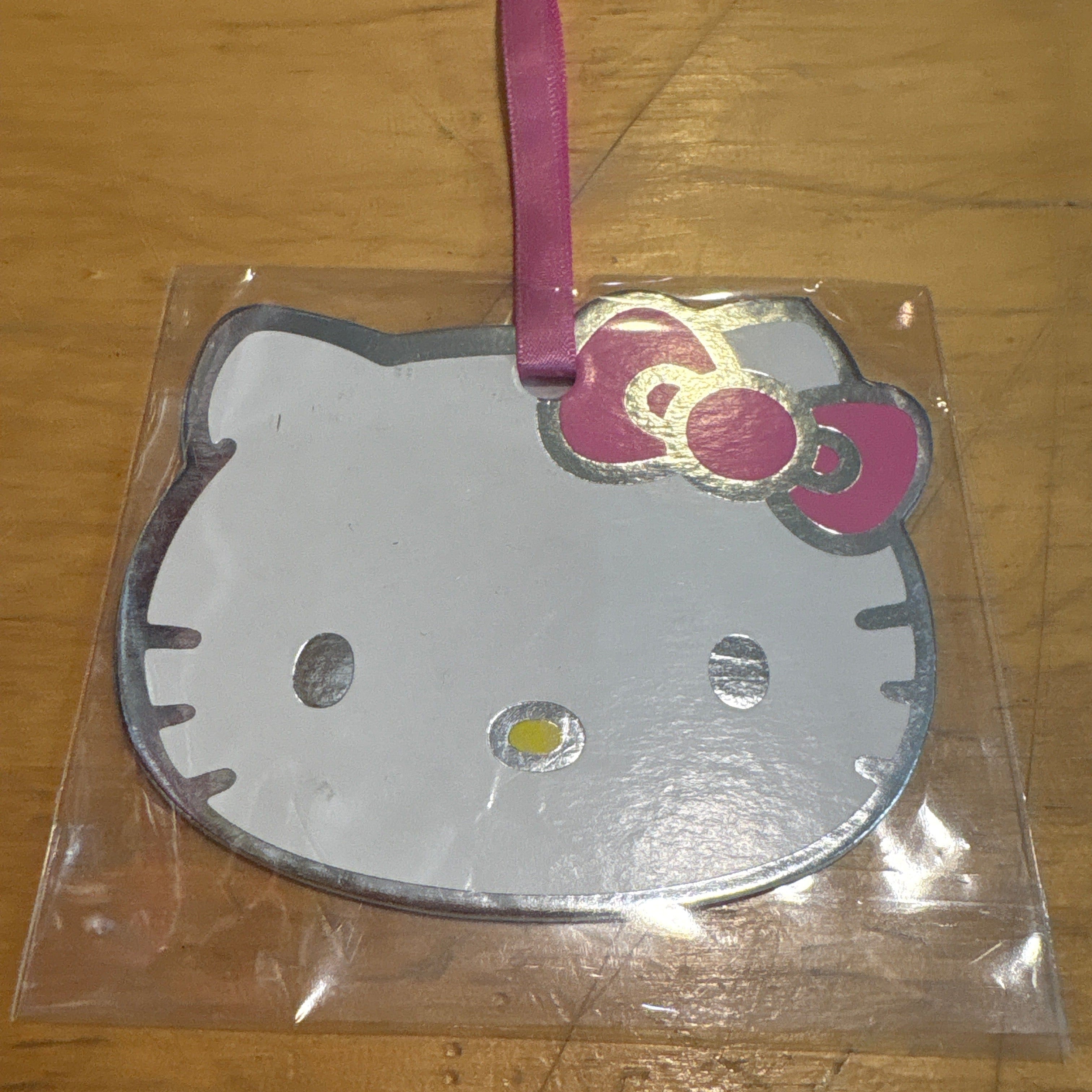 Weactive MESSAGE TAG Hello Kitty Kawaii Gifts 881780575342