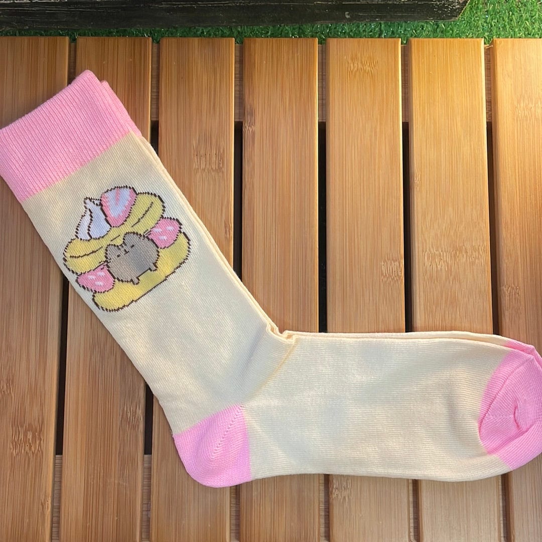Culture Fly Pusheen Treats Crew Socks Kawaii Gifts 840070929159
