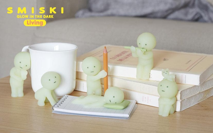 Dreams USA Smiski Living 3" GID Figure Surprise Box Kawaii Gifts 4542202662281