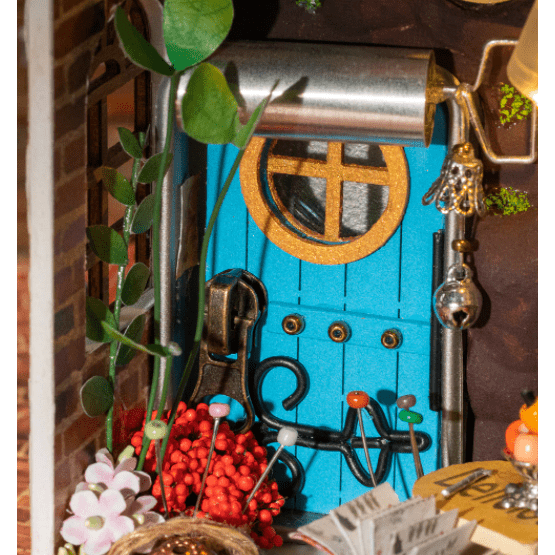 Hands Craft DIY Miniature House Kit: Borrowed Garden Kawaii Gifts 850026738537