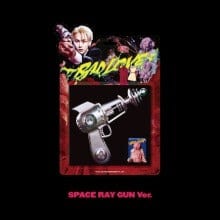 Korea Pop Store KEY - BAD LOVE (1ST MINI ALBUM) SPACE RAY GUN VER. Kawaii Gifts 8809755509309