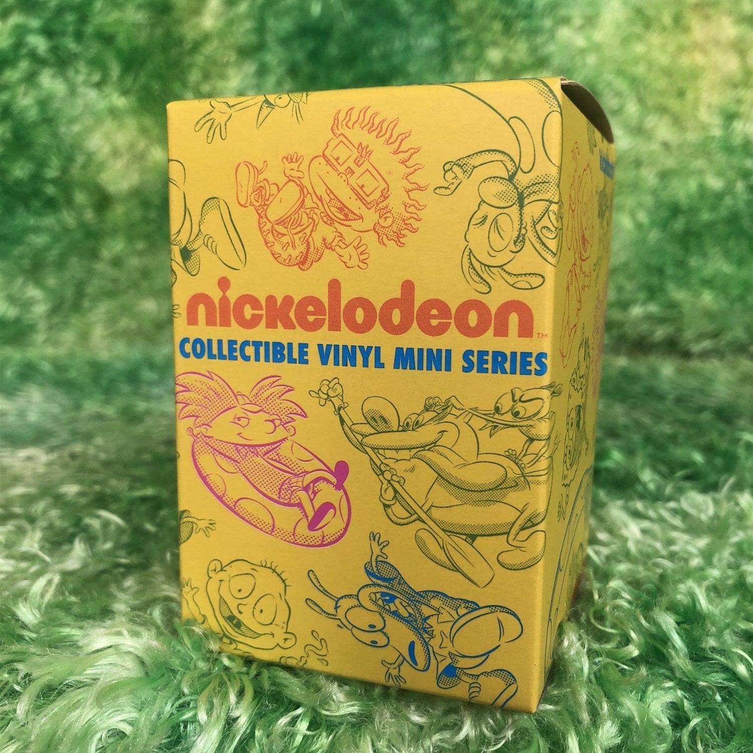 Kidrobot Nickelodeon 90's Vinyl Mini Series Surprise Box